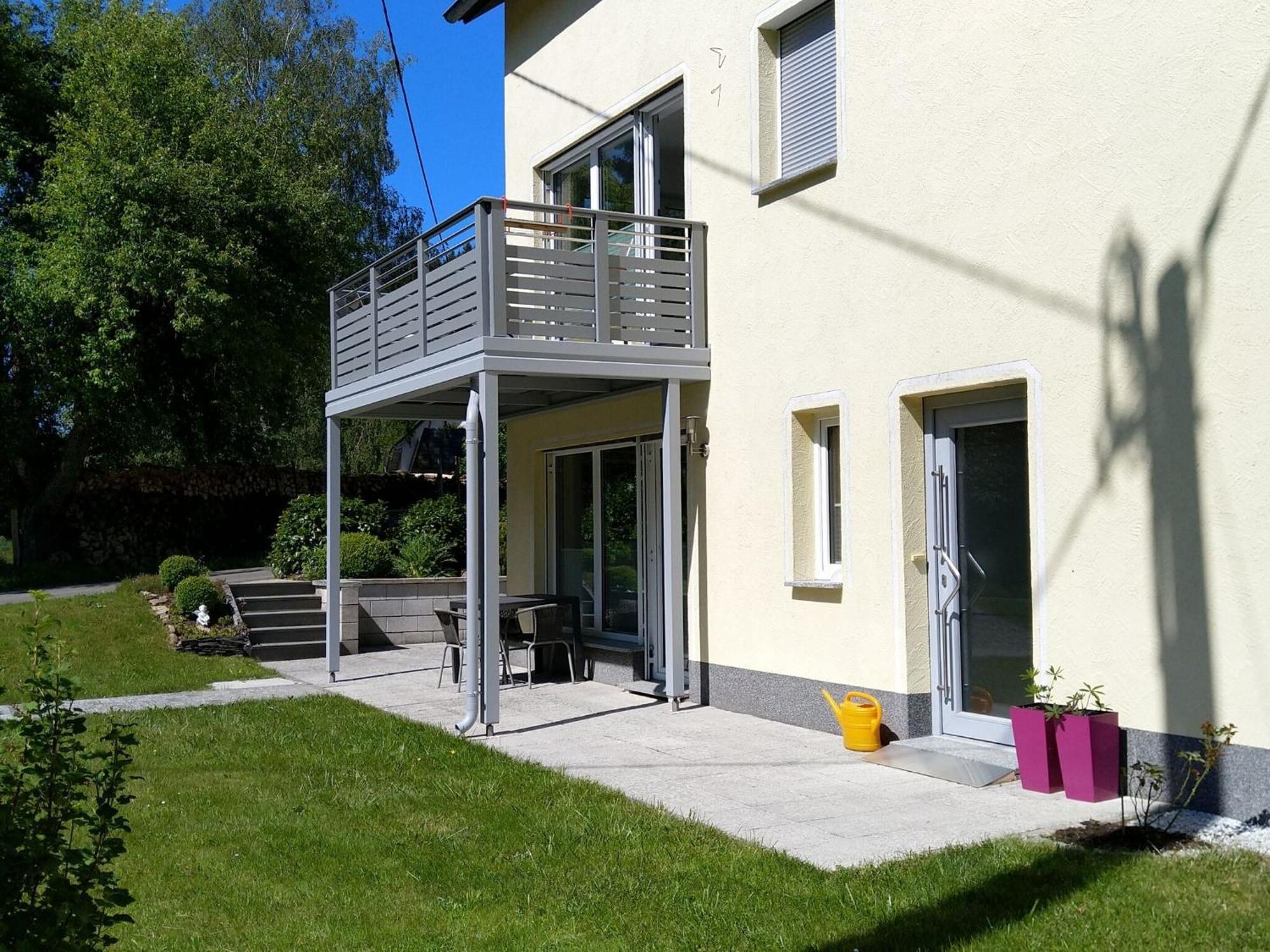 Apartment With Terrace And View Merschbach エクステリア 写真